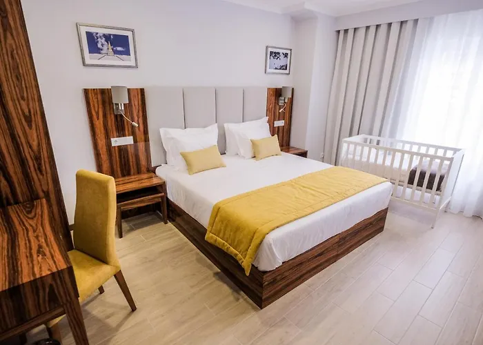 Memoria Charming House אכסניה Angra do Heroísmo